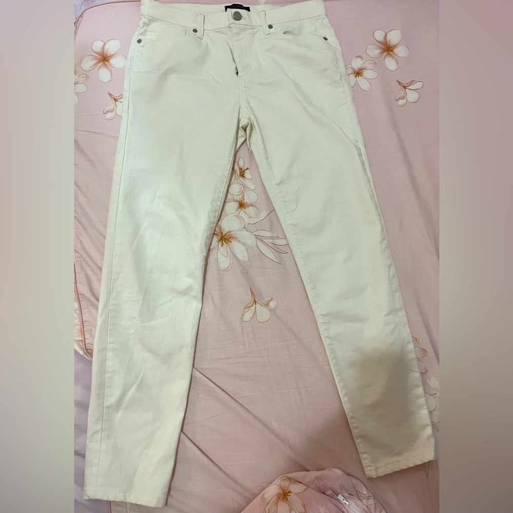 Banana republic, size 27 white skinny jeans